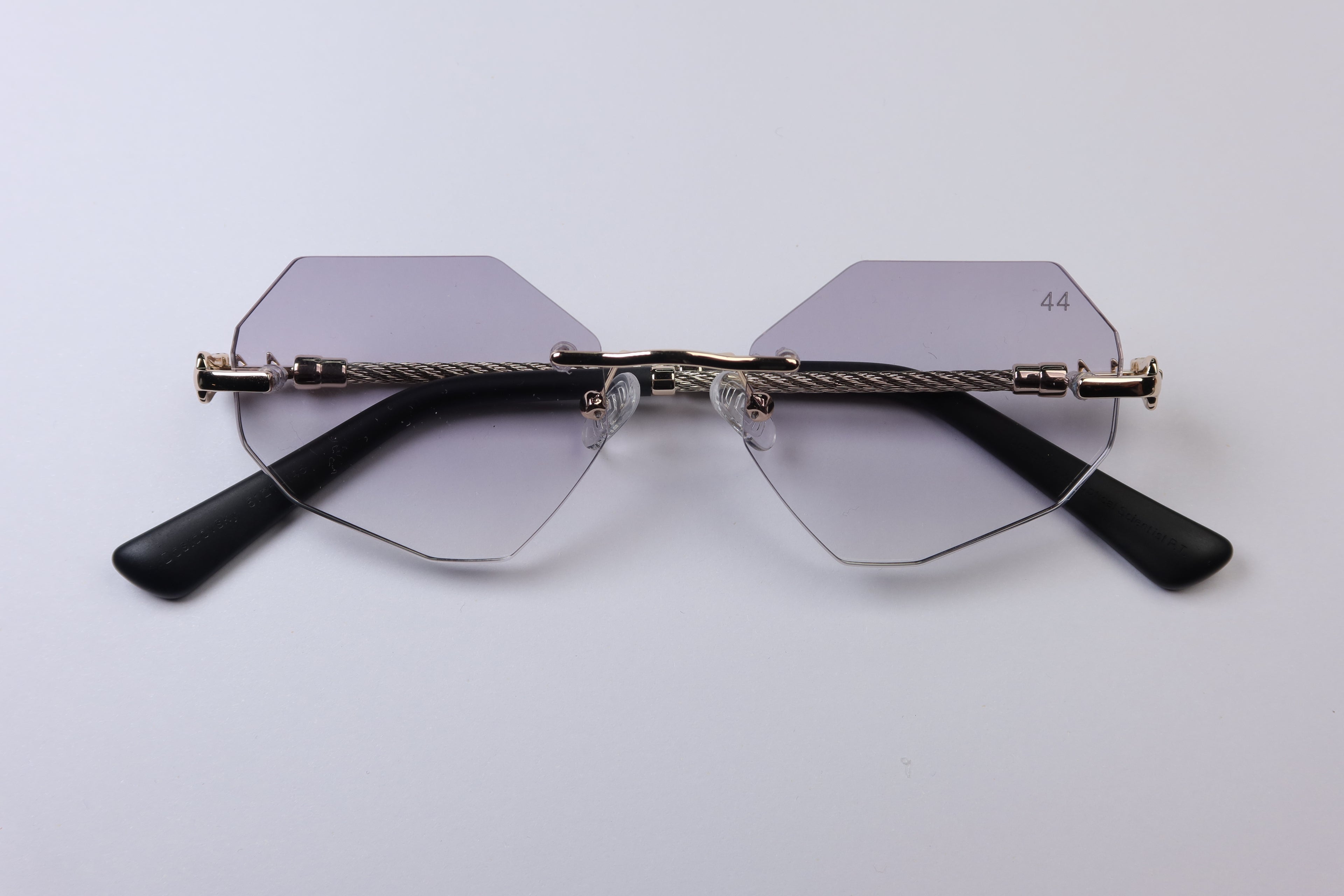 44 Aventura - Smokey