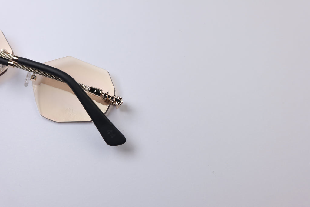 44 Aventura - Champagne