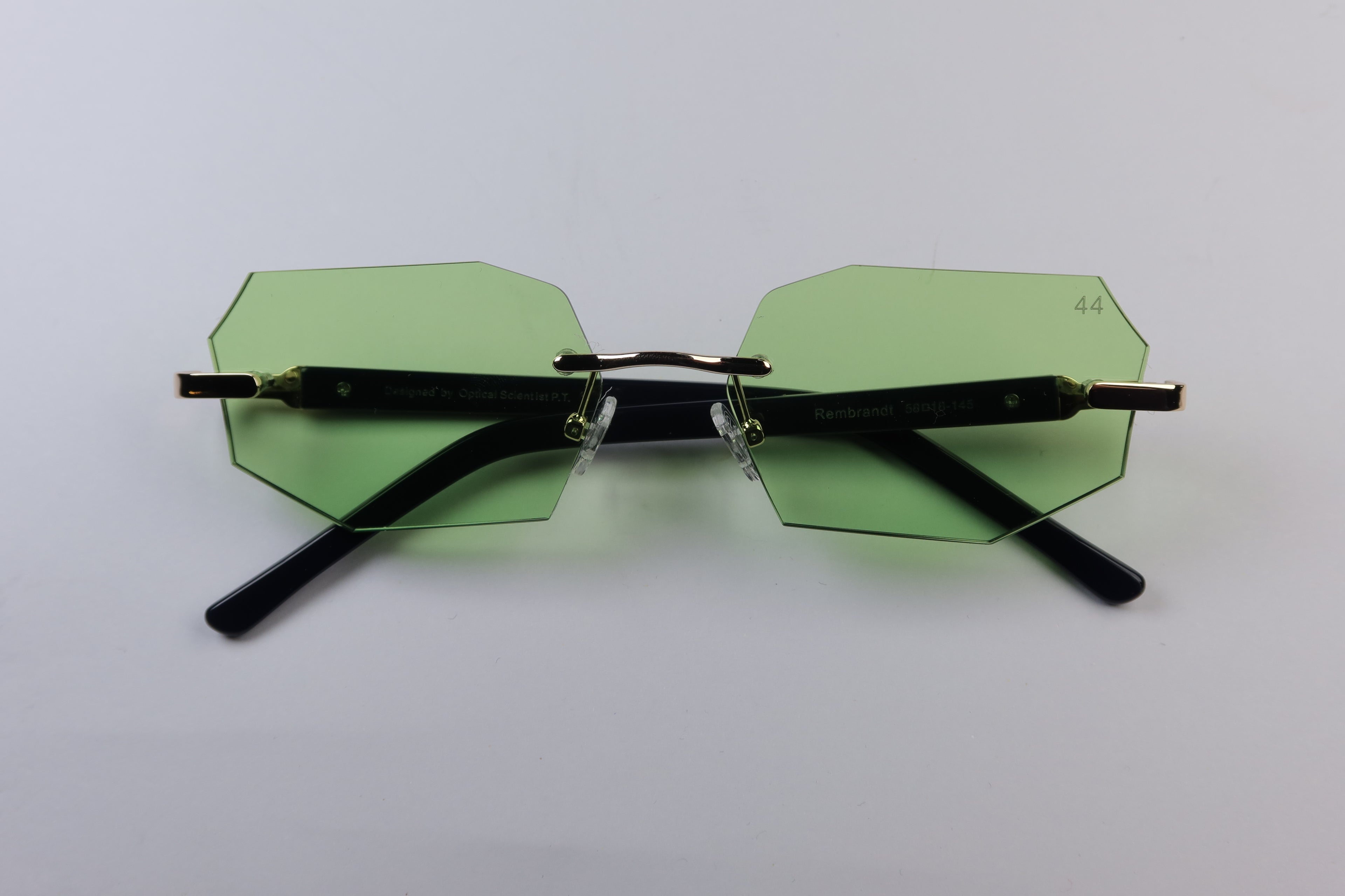 44 Strateg - Dirty Money