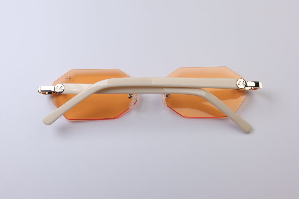 44 Diamanta - Sunset