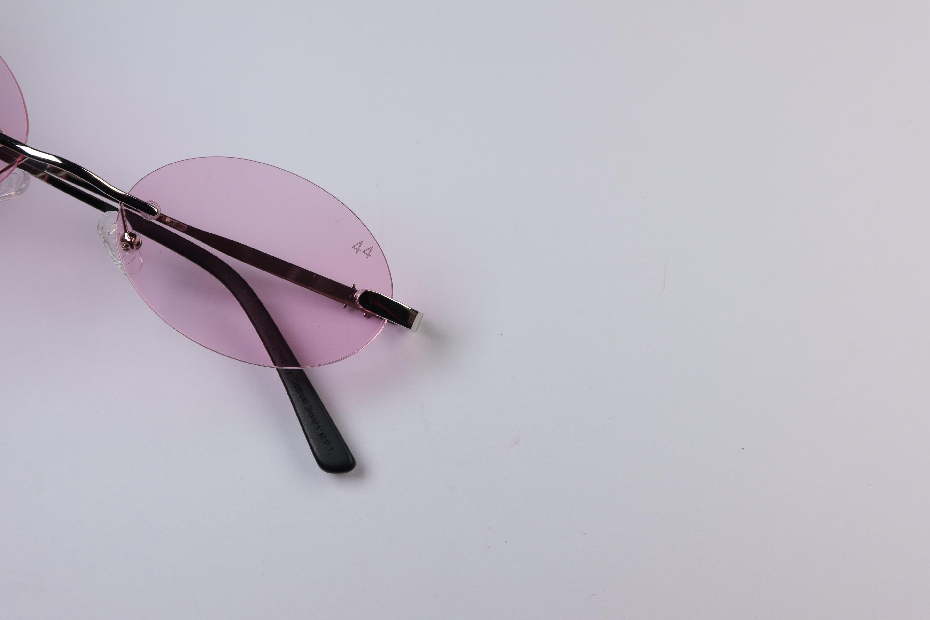 44 Dubai - Light Lila