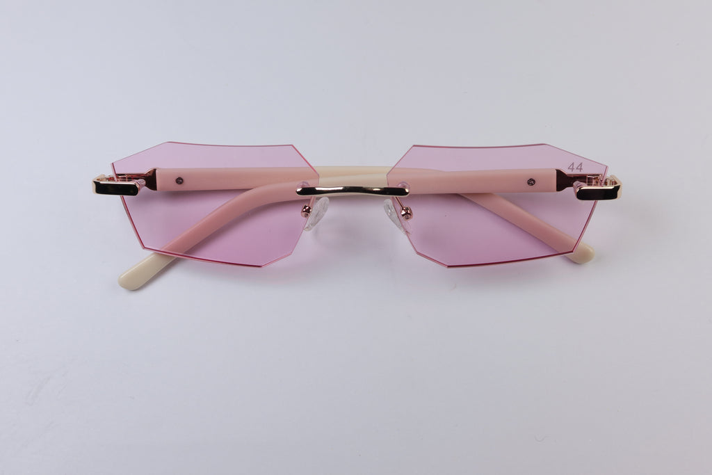 44 Demona - Light Lila