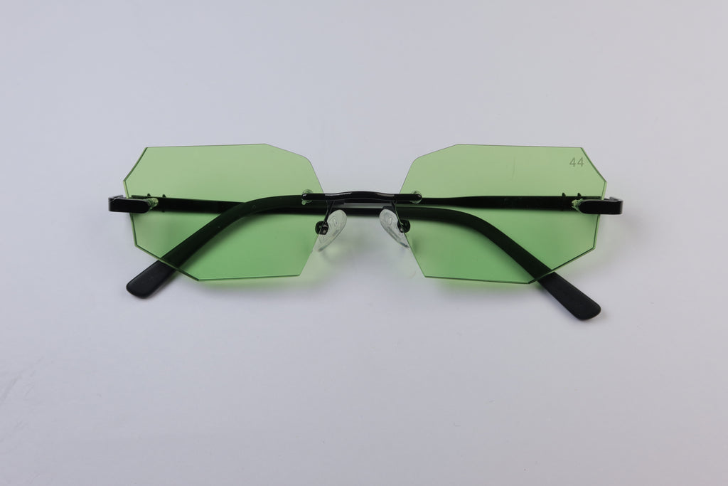 44 Strateg - Dirty Money