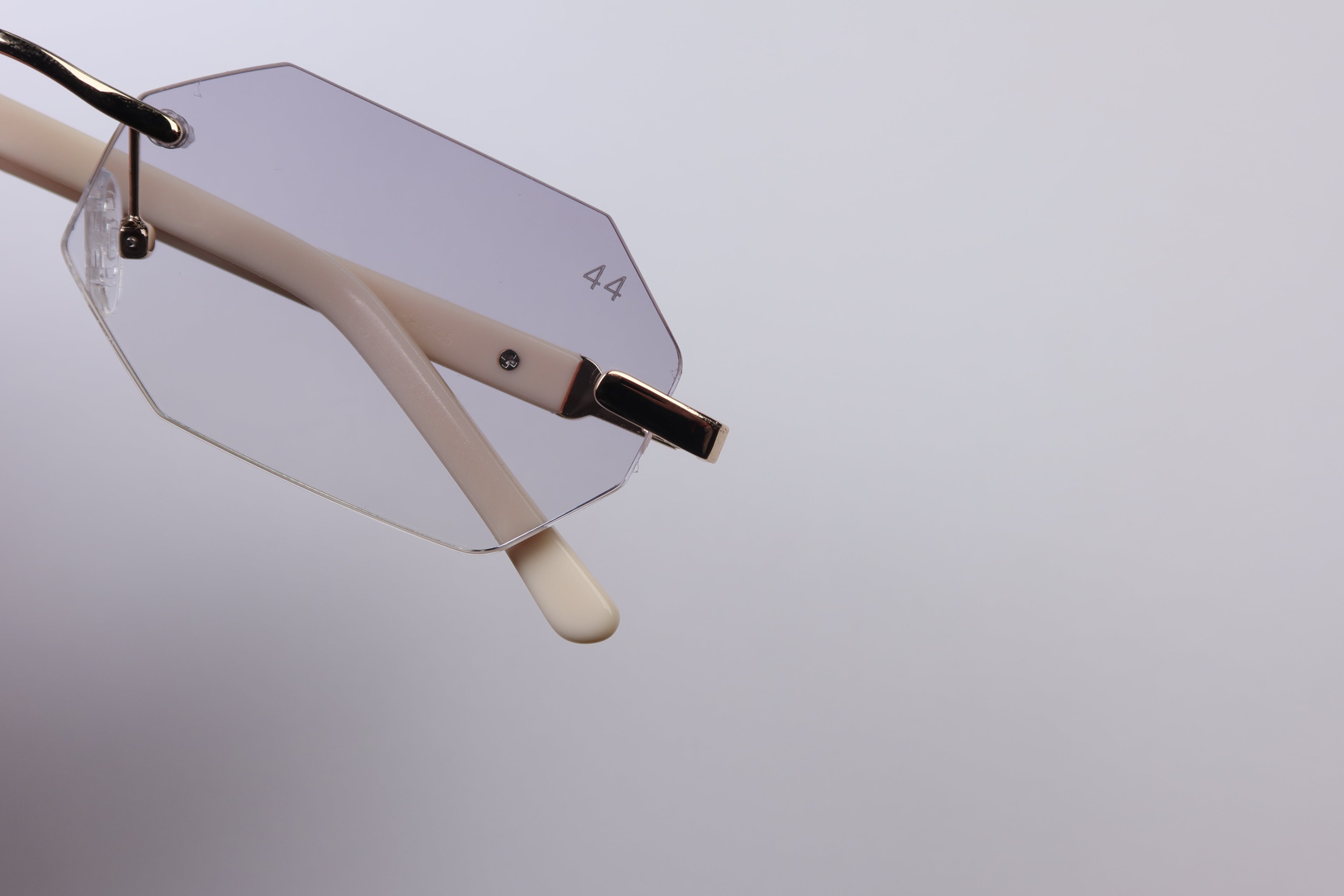 44 Diamanta - Smokey