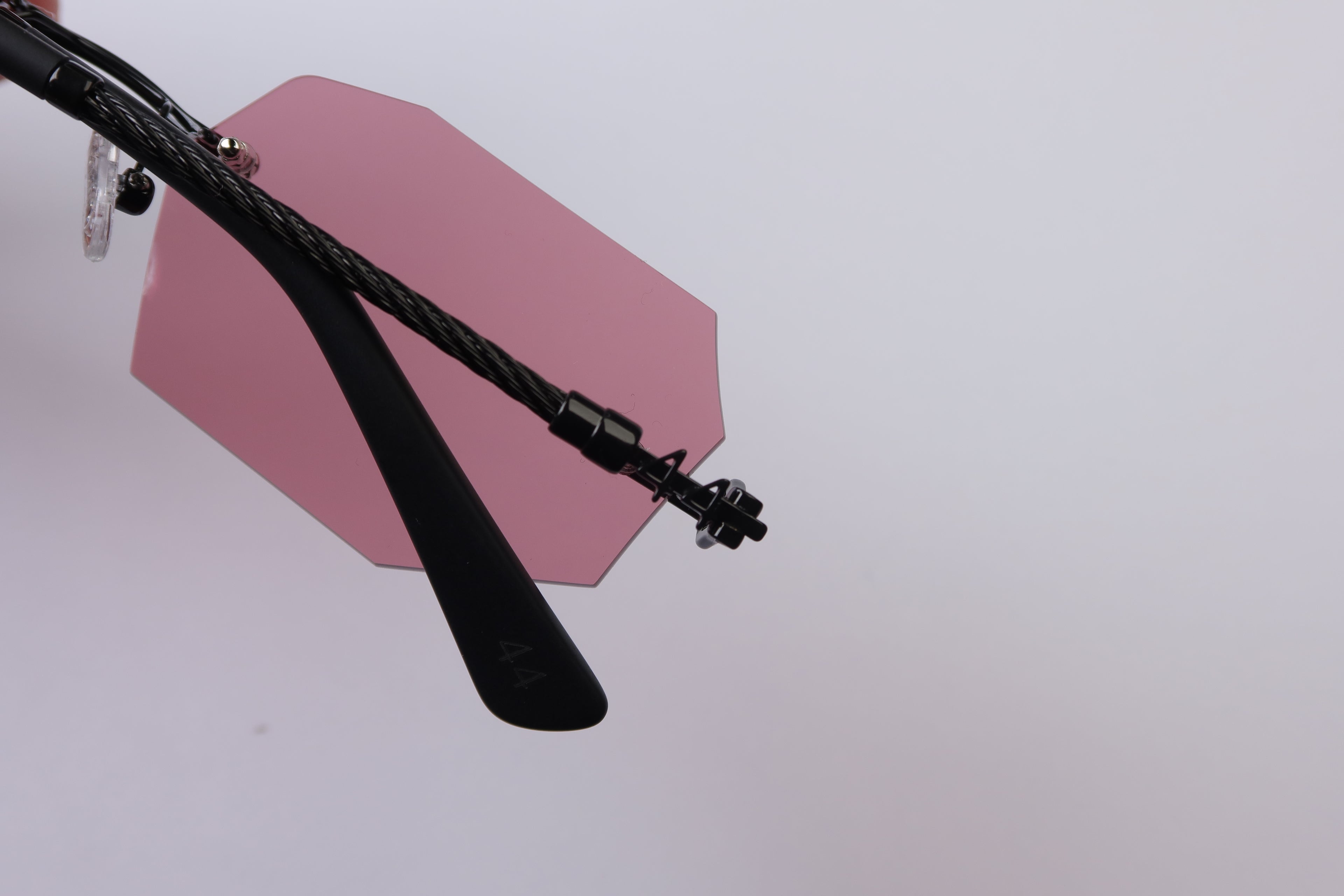 44 Strateg - Marrone