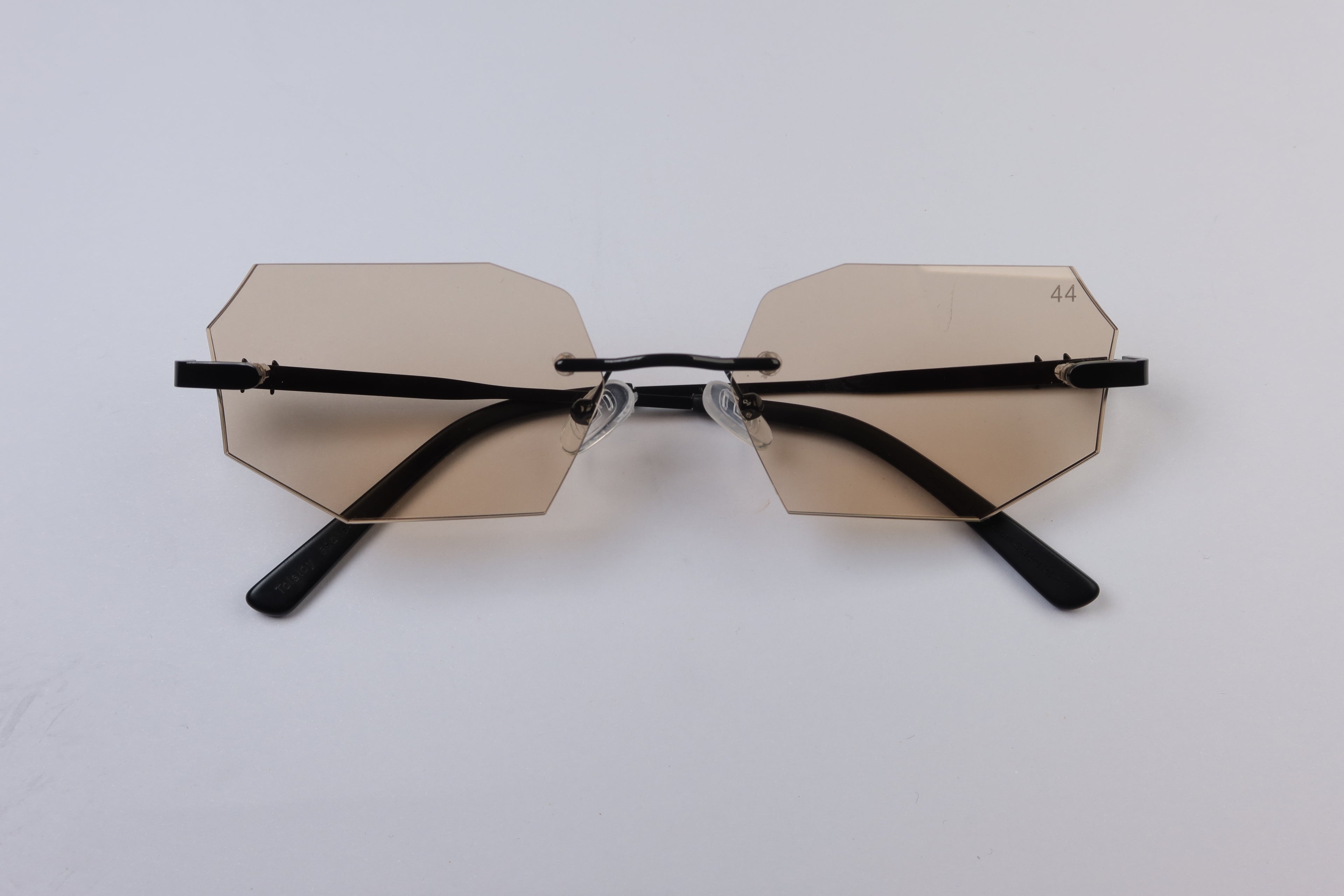 44 Strateg - Champagne