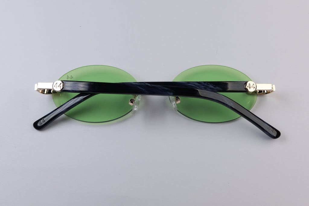 44 Dubai - Dirty Money