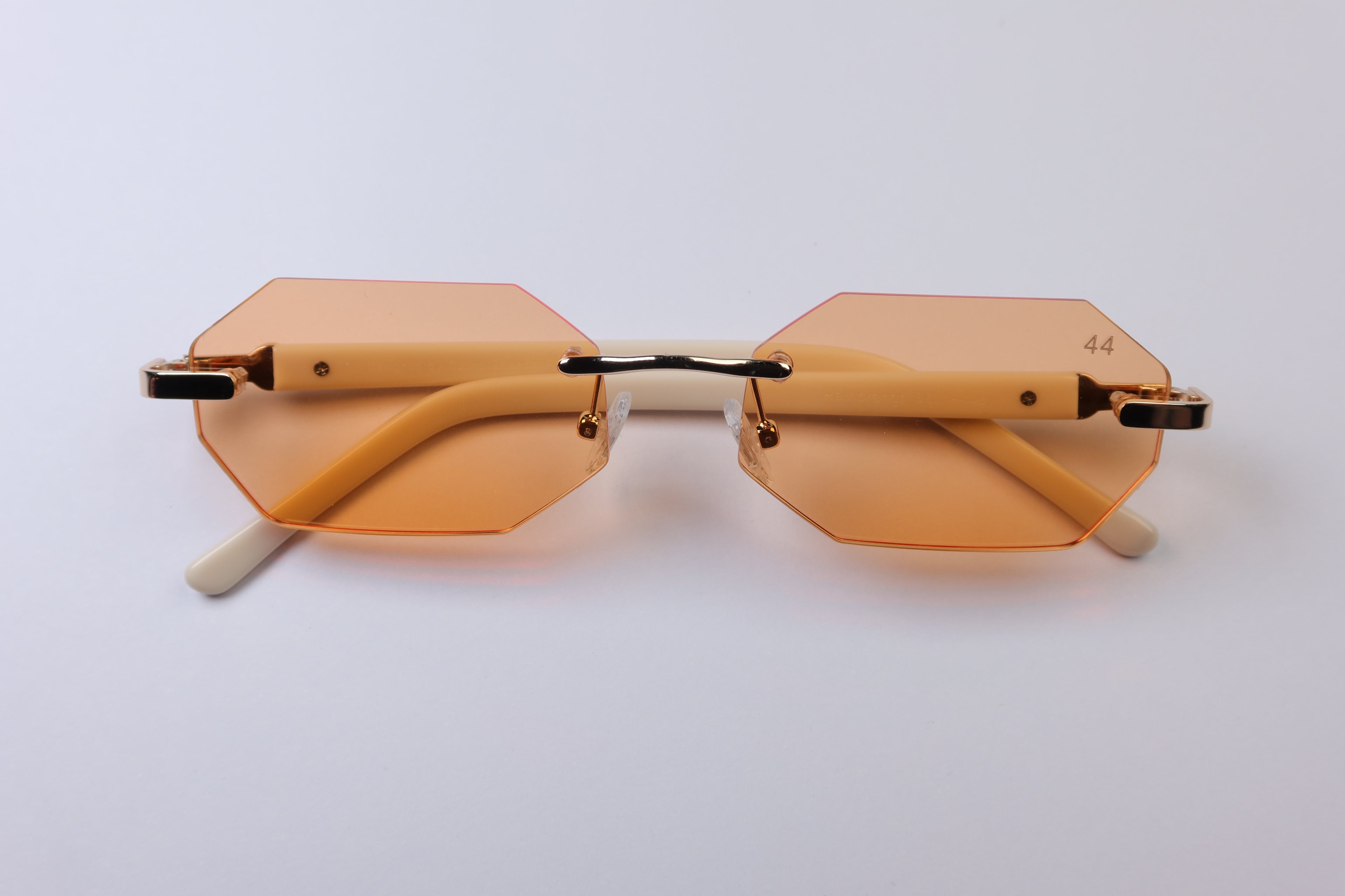 44 Diamanta - Sunset