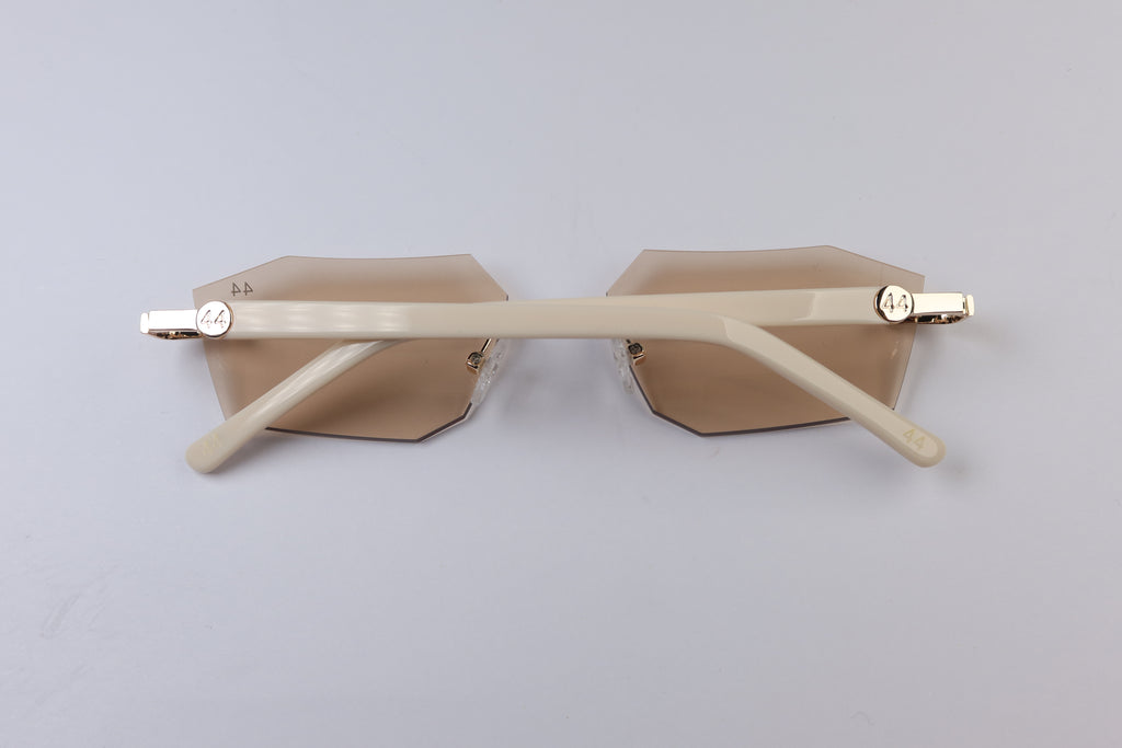 44 Demona - Champagne