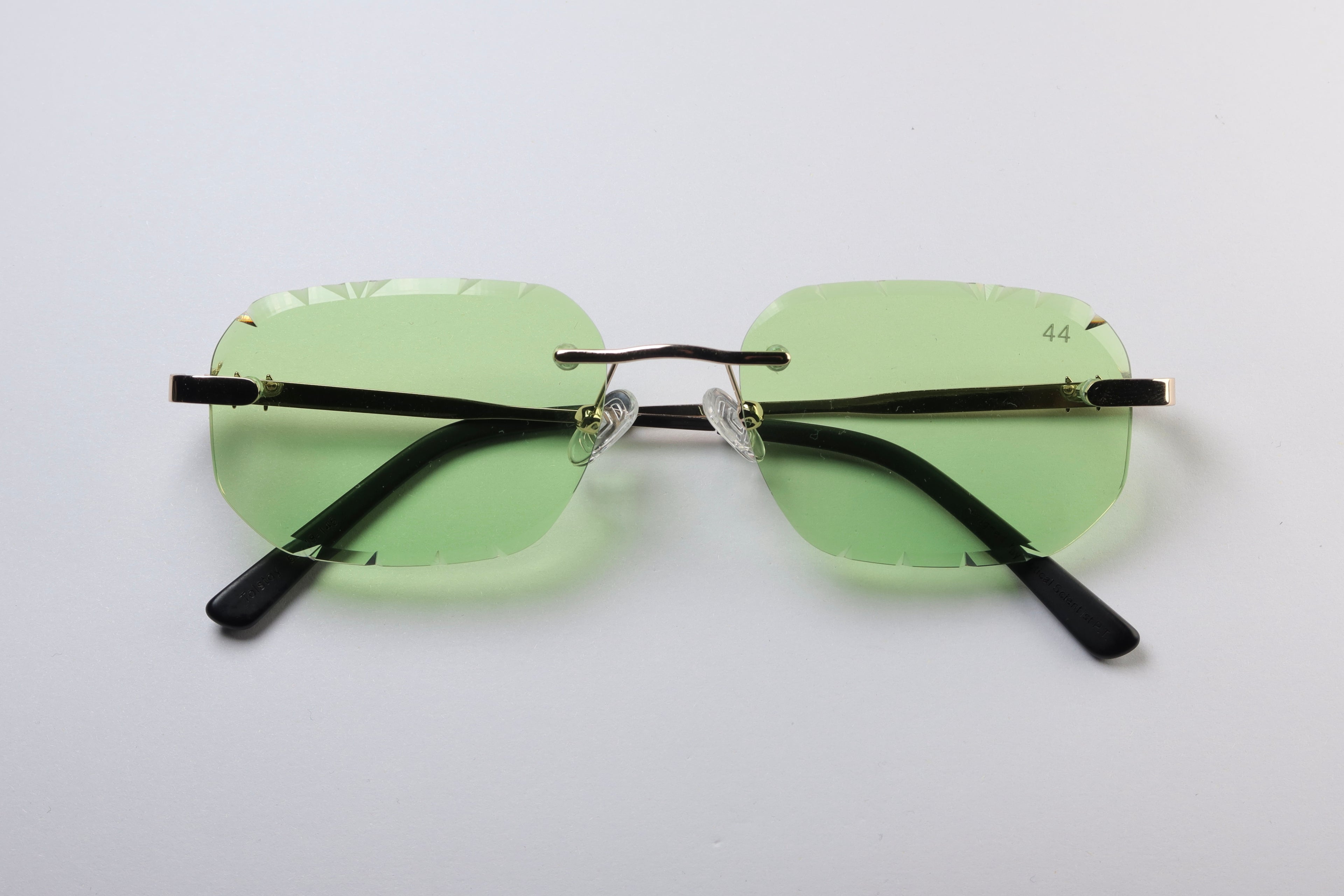 44 Fratello Dirty Money