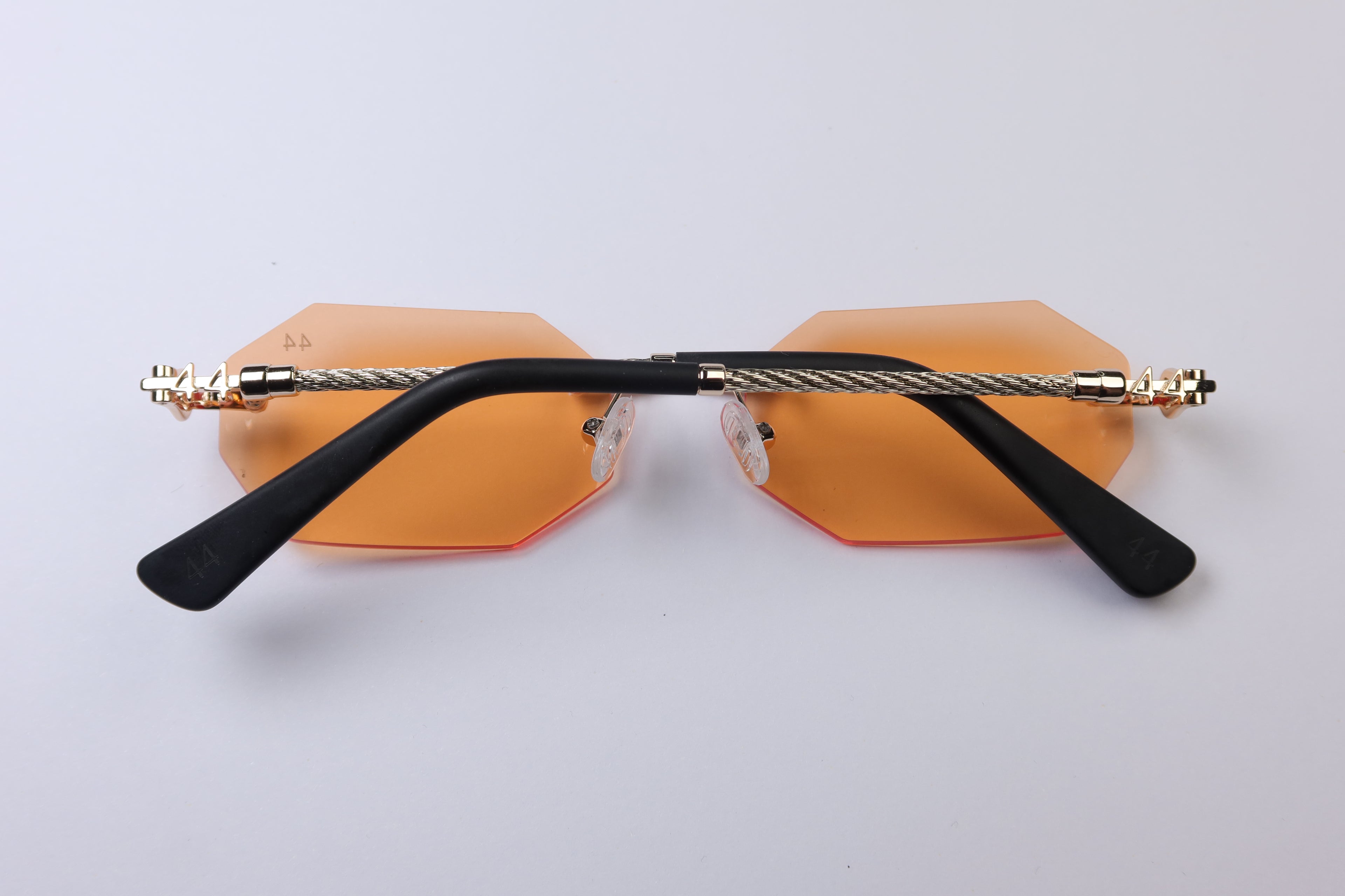 44 Diamanta - Sunset