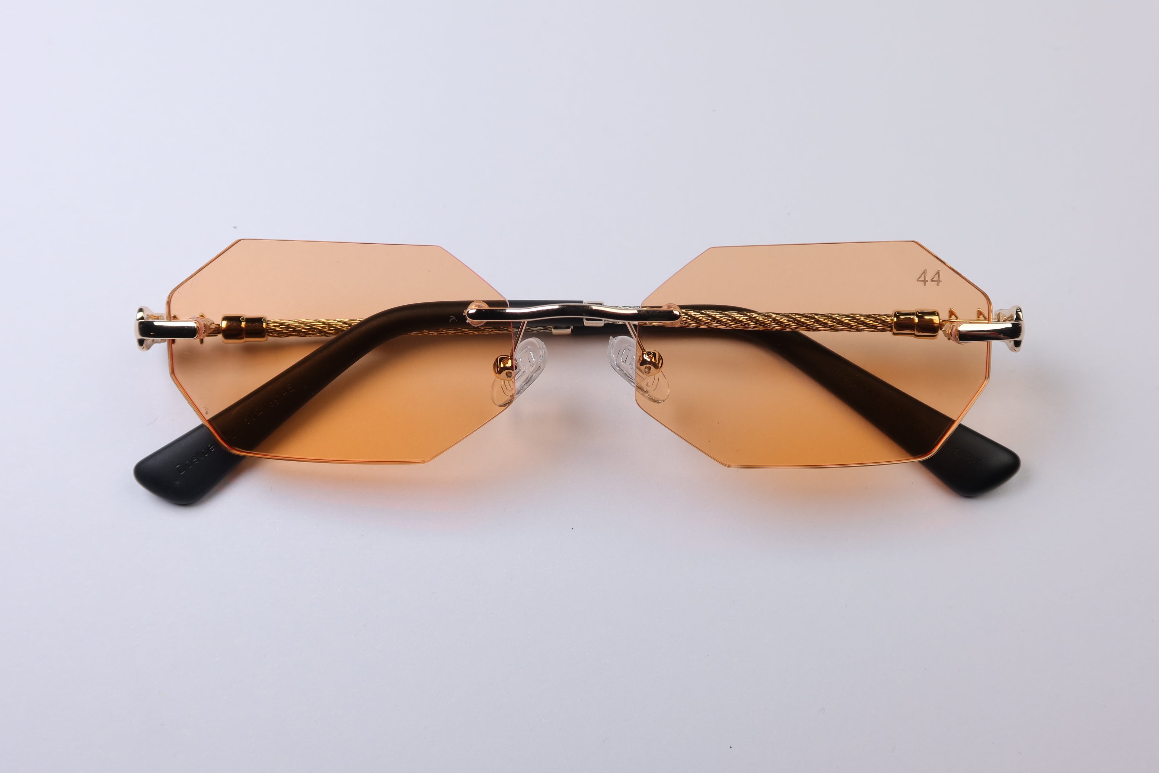 44 Diamanta - Sunset