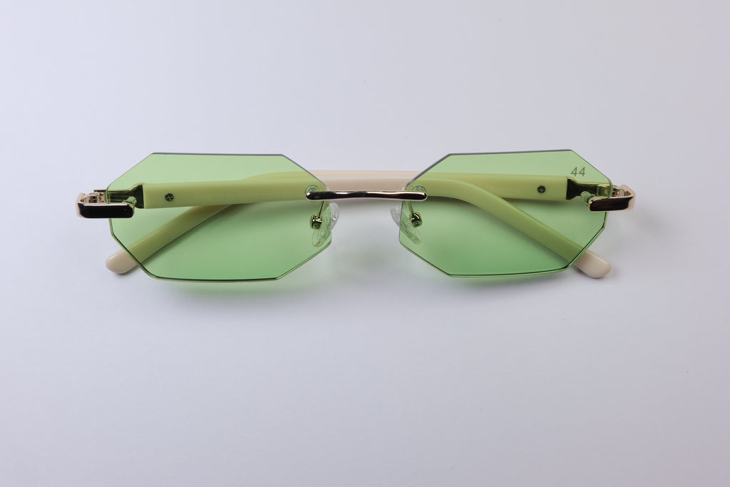 44 Diamanta - Dirty Money