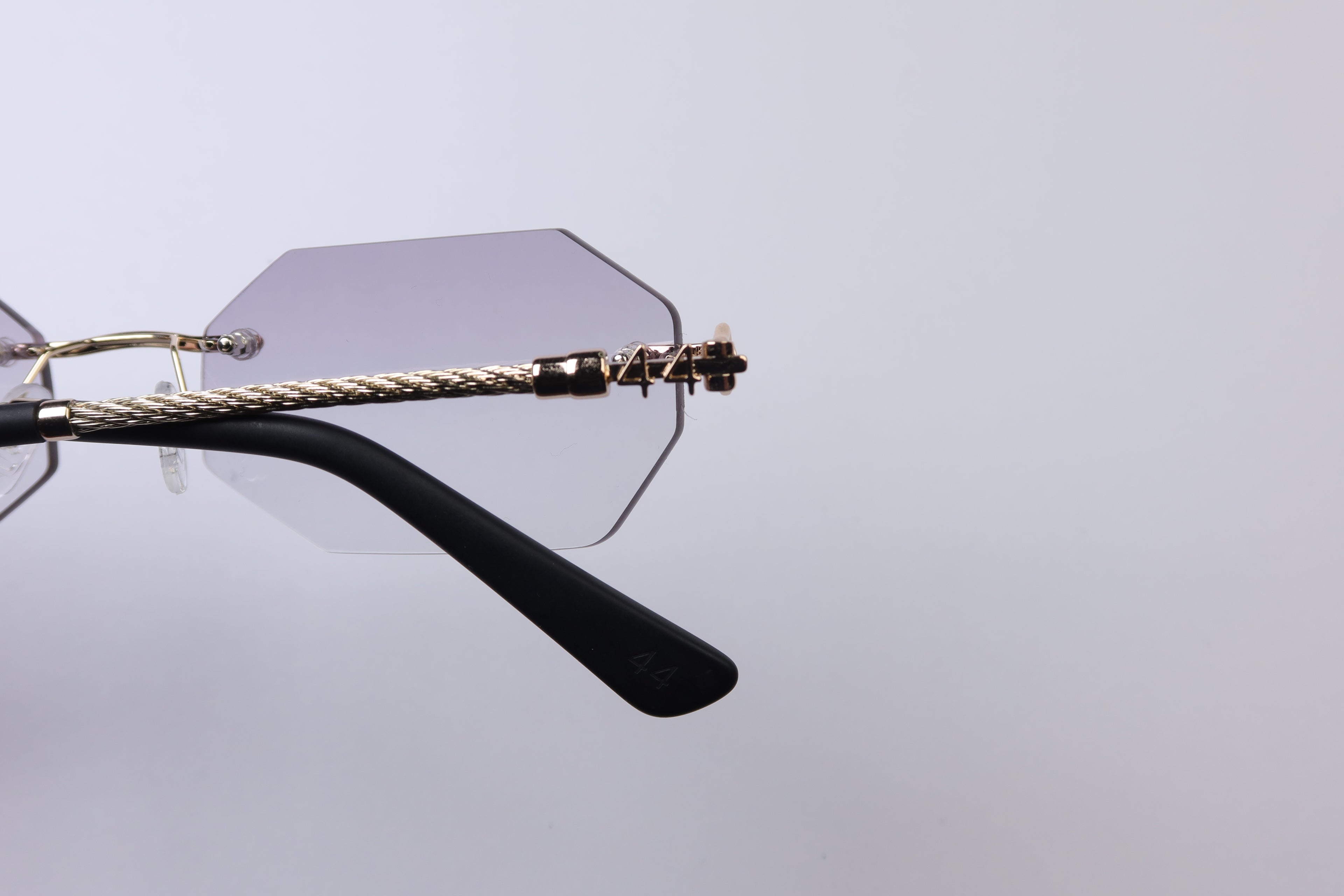 44 Diamanta - Smokey