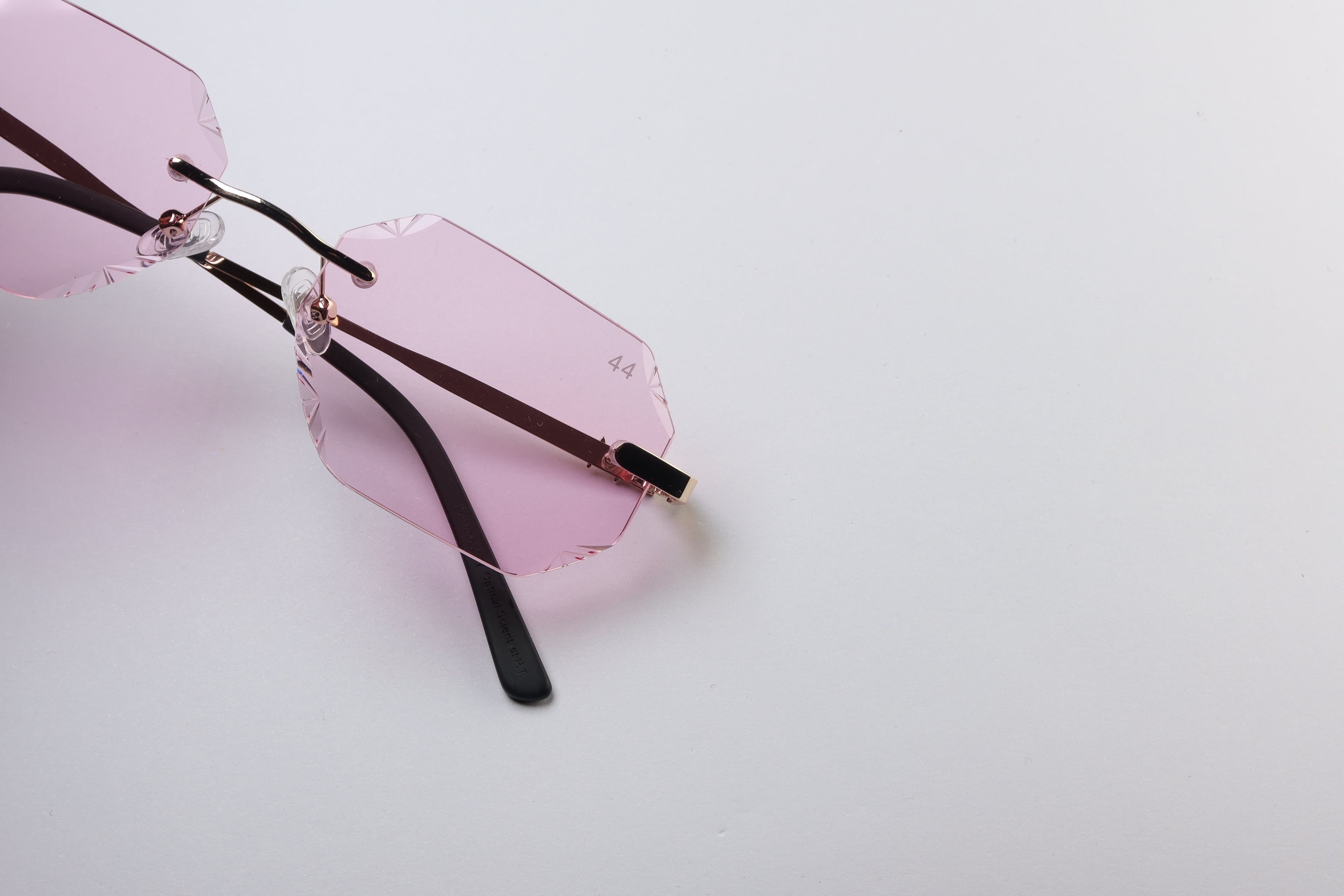 44 Triliona Light Lila