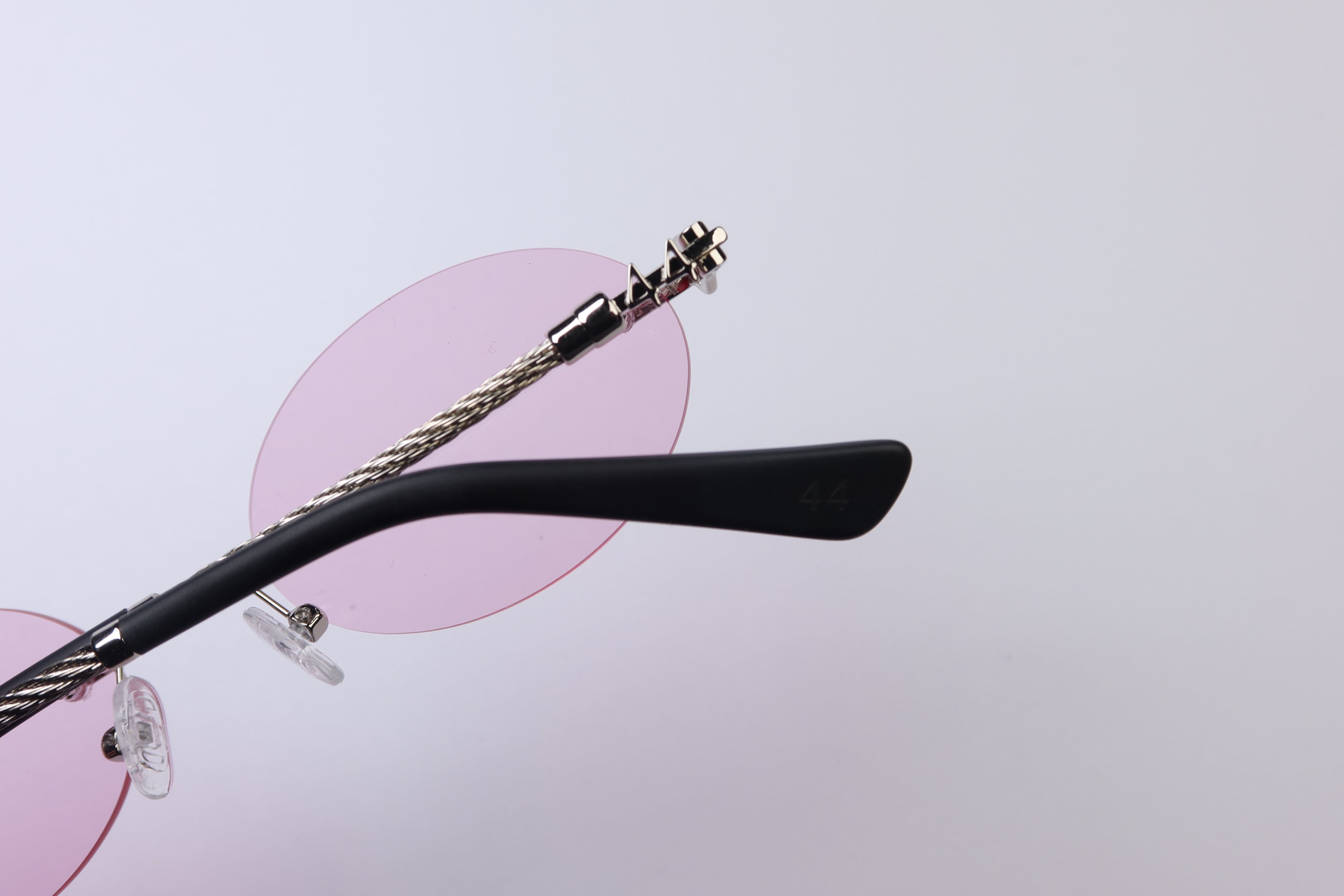 44 Dubai - Light Lila