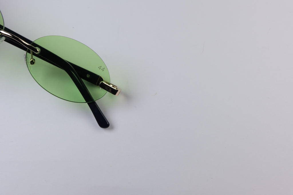 44 Dubai - Dirty Money